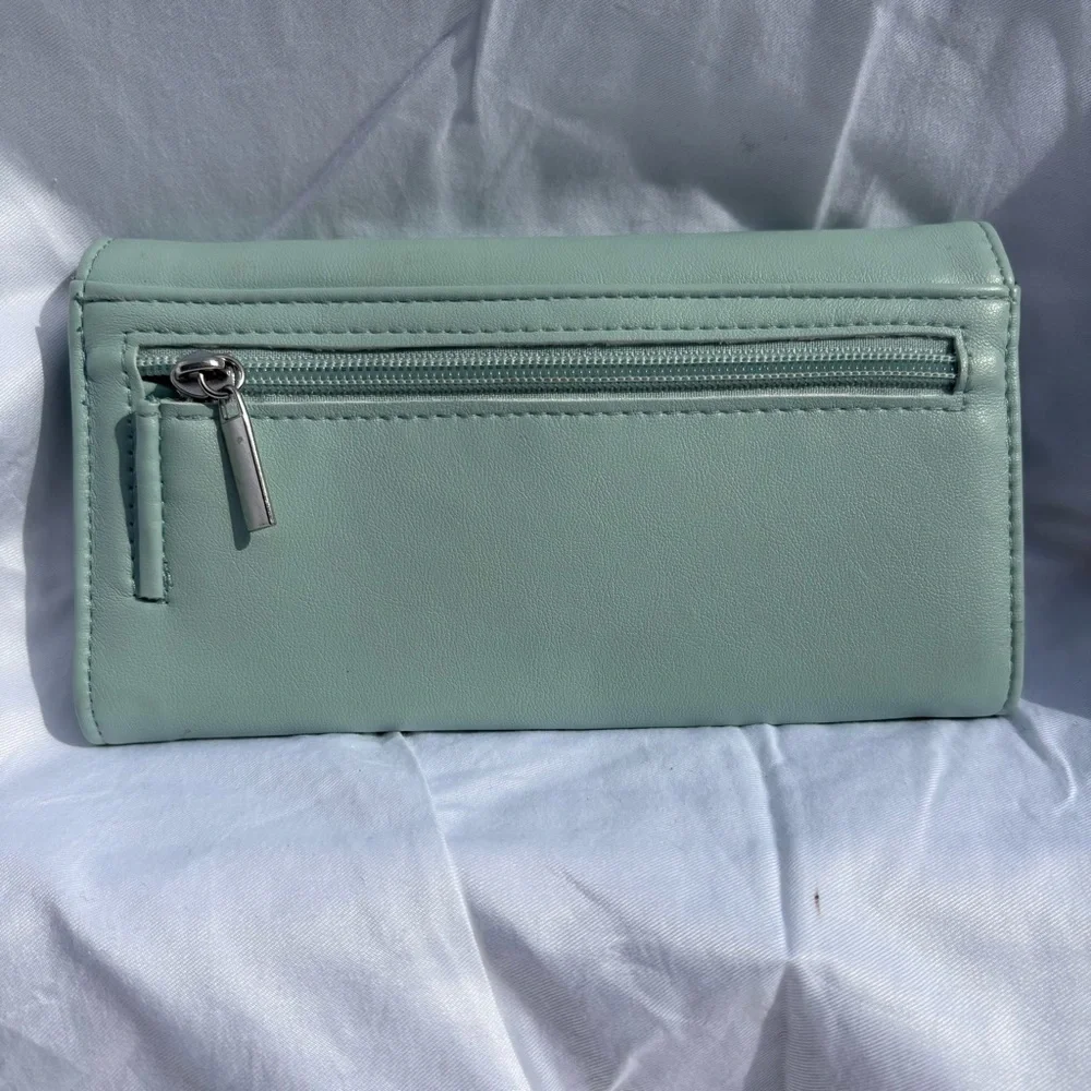 Green Wallet with Infinity Clasp